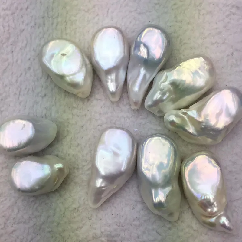 Baroque Pearl Detail