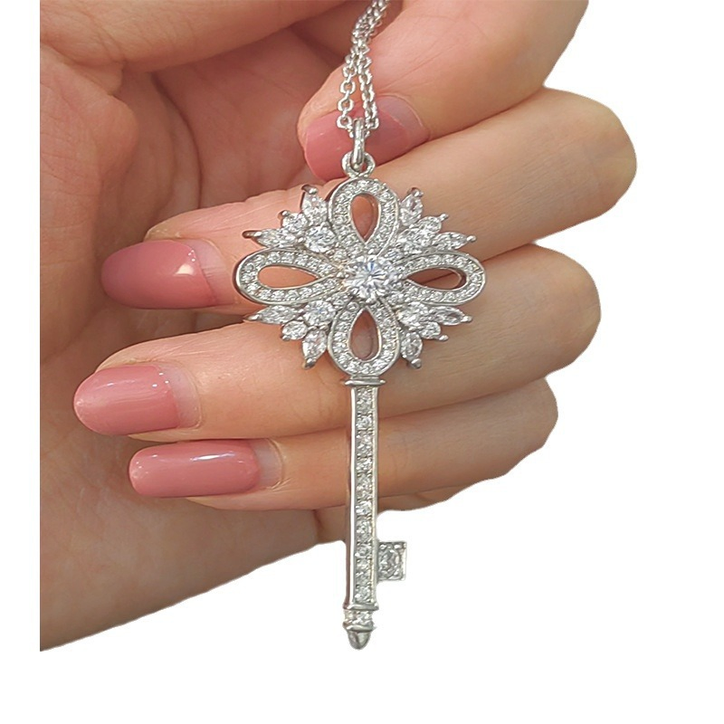 High Quality Modern Style Classics Elegant Versatile Women's Jewelry 925 Silver Pendants for Daily Wear
