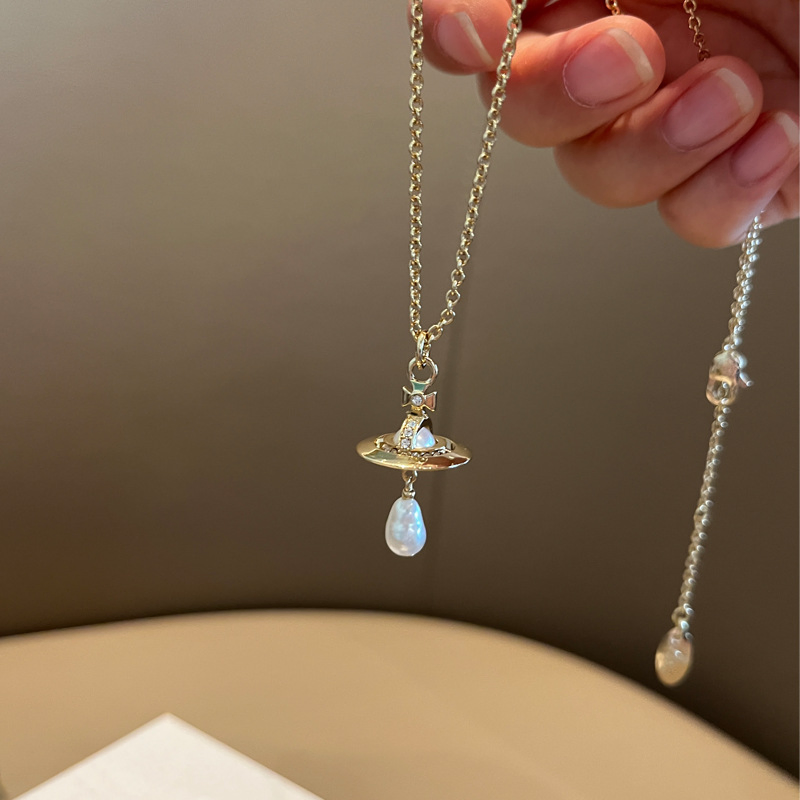 Stereoscopic UFO Saturn Water Drop Pearl Necklace Female Baroque Pearl Neck Chain