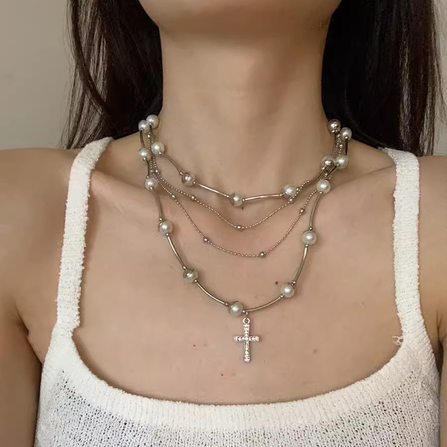 Sweet and Cool Temperament Multi-Layered Pearl Cross Necklace Light Luxury Collarbone Chain Fashionable Retro Necklace