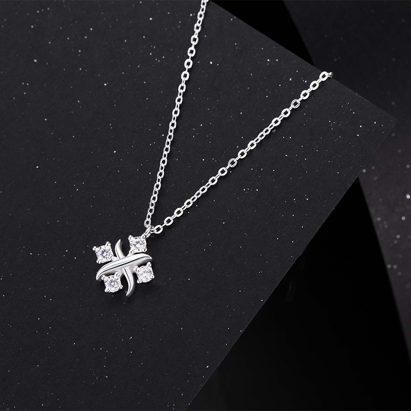 S999 Sterling Silver Four Leaf Clover Necklace for Women, Light Luxury Inlaid Zircon Jewelry, Fashion Clavicle Chain, Trendy Choker