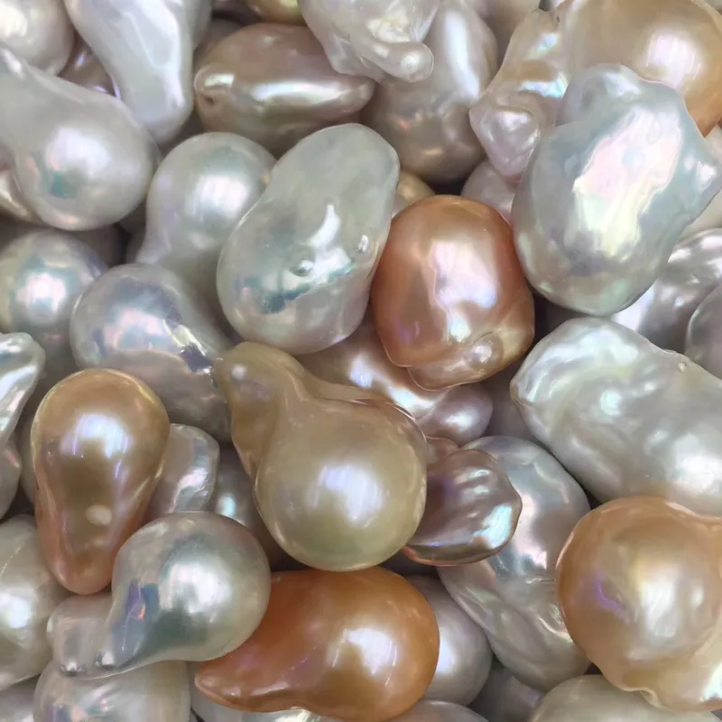 Baroque Pearl Detail