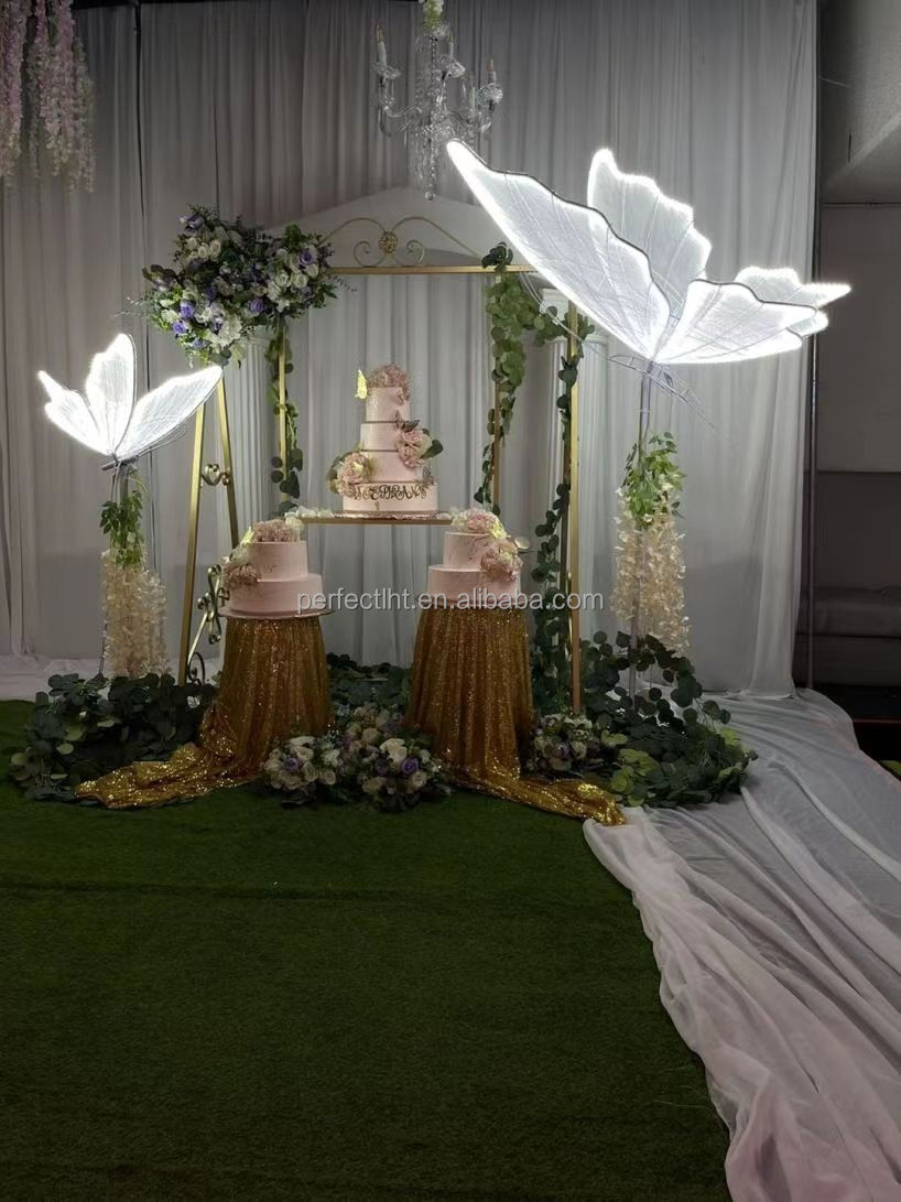 Hot Sale Wedding LED Luminous Butterfly Chandelier Acrylic Hotel Ceiling Wedding Hall Stage Decoration Light Chandelier