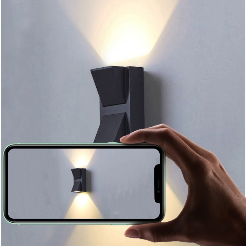 Outdoor Garden Light LED Wall Mount Lamp Decorative up and Down Lighting for Hotel