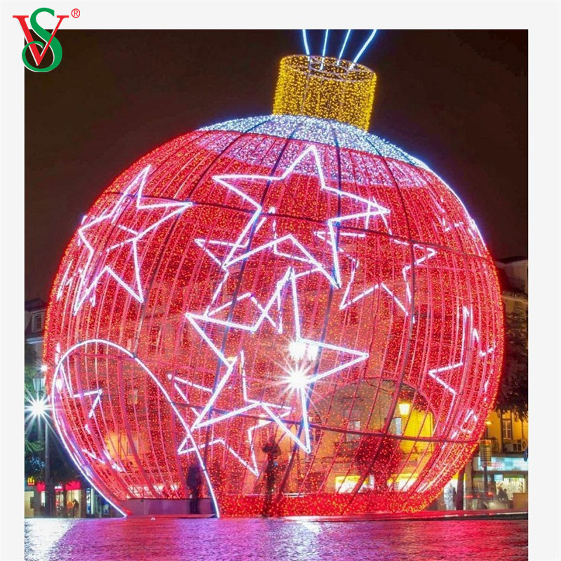 Large Outdoor LED Decorative Golden Christmas 3D Ball Motif Lighting