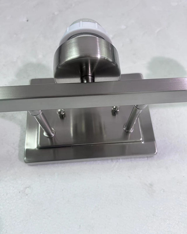 Modern Wall Light 3 Light Bathroom Vanity Fixture Lighting with Clear Glass in Chrome Finished