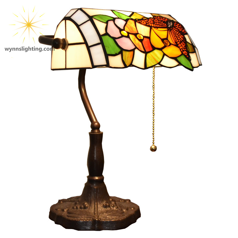 Tiffany Lamp Bedside Metal Glass Light LED Table Lamp Luxury Modern Decorative Desk Lighting