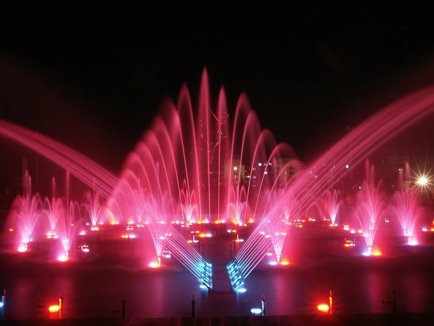 27W IP68 RGB LED High Power Fountain Outdoor Decorative Underwater Lighting