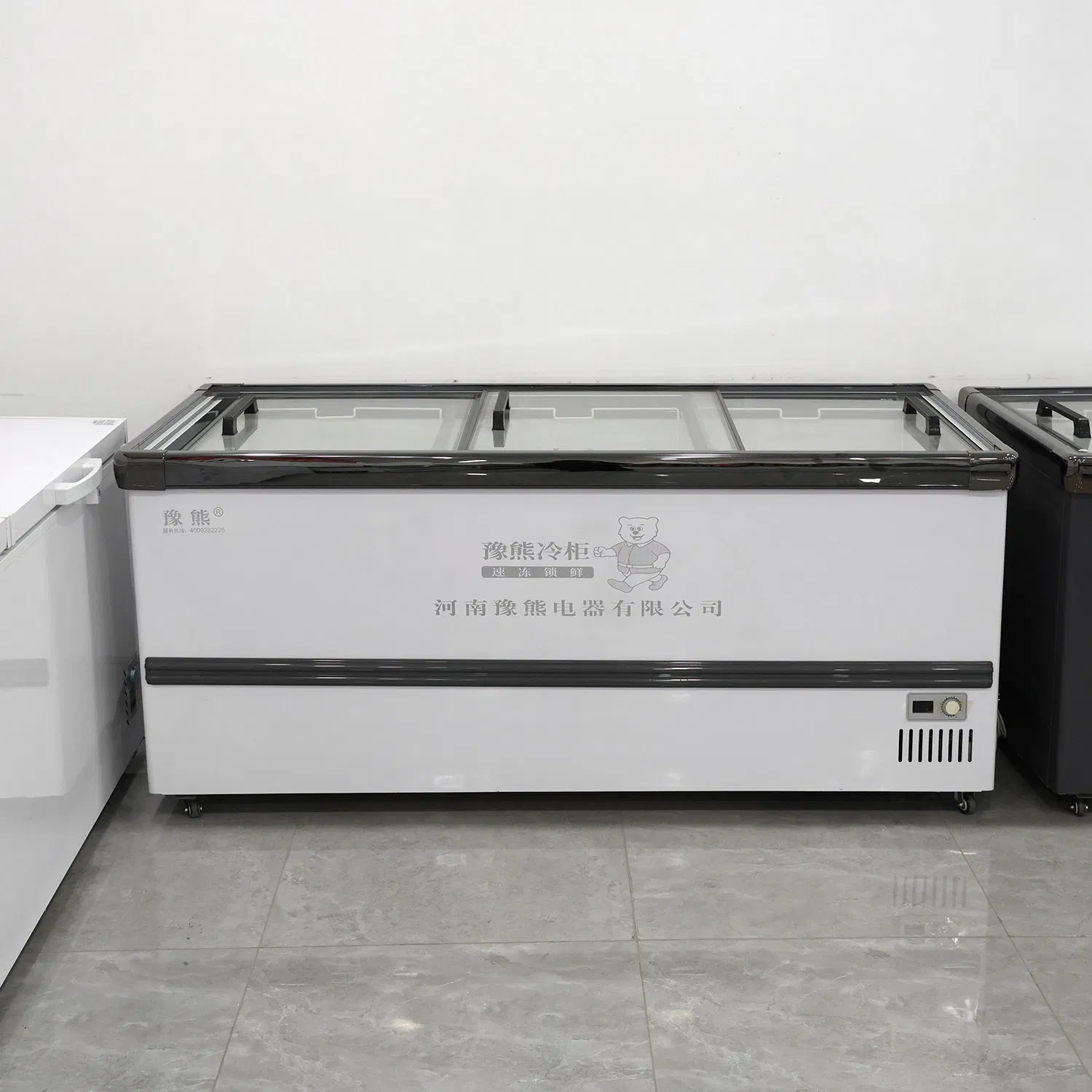 Supermarket Deep Island Cabinet with Sliding Glass Door Display Refrigeration Equipment