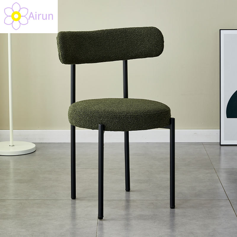 Modern Nordic Home Furniture White Fabric Accent Black Metal Leg Cafe Comfortable Upholstered Velvet Makeup Restaurant Dining Chair for Kitchen Living Room