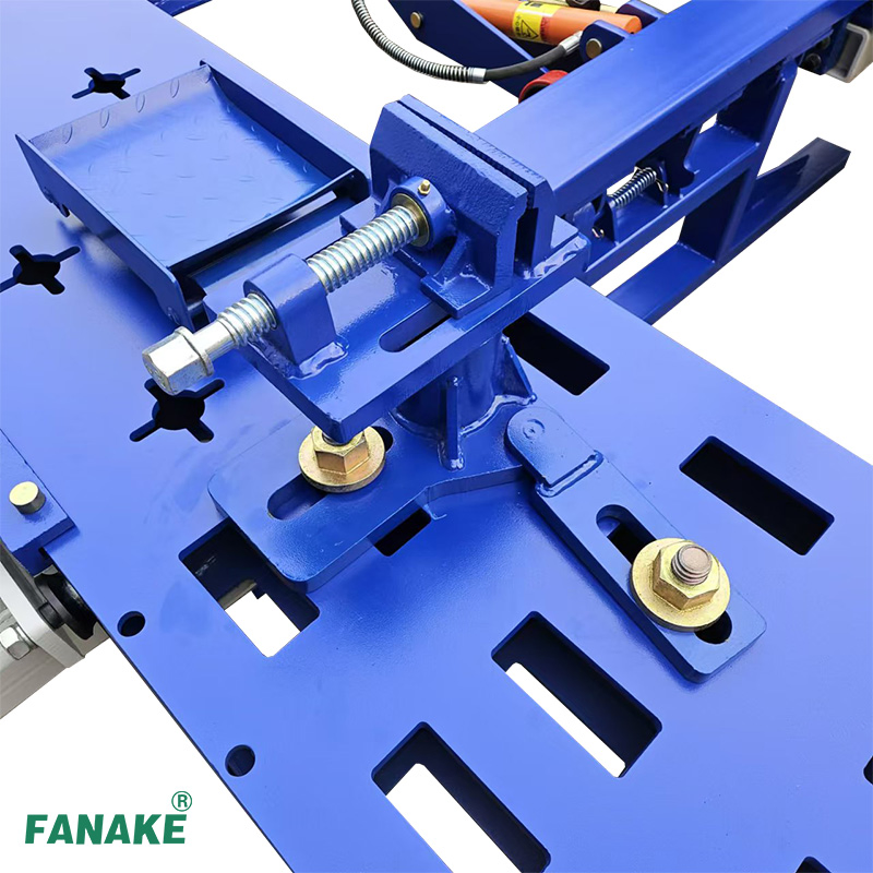 Fanake Low Cost Hot Selling Car Bench Chassis Straightener for Auto Body Repair Car Frame Machine