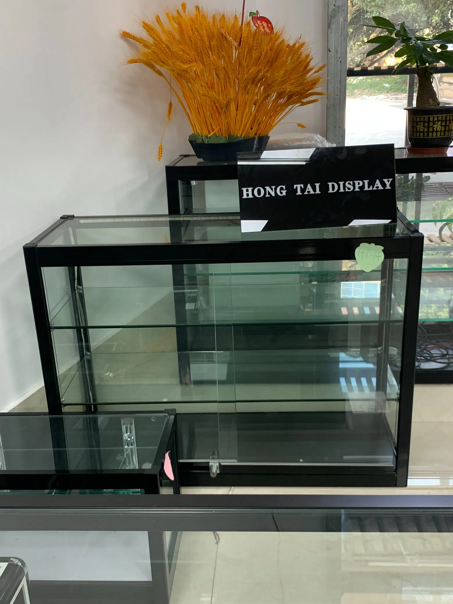 Cigarettes Glass Display Cabinet with LED Light