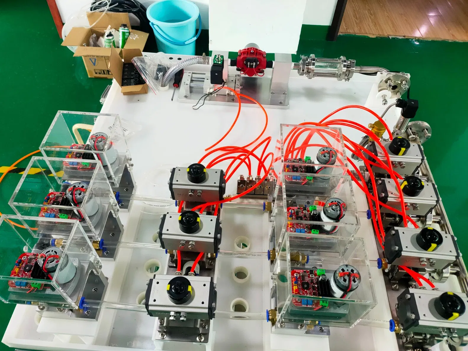 Automotive pump comprehensive performance test bench for pump quality and reliability testing