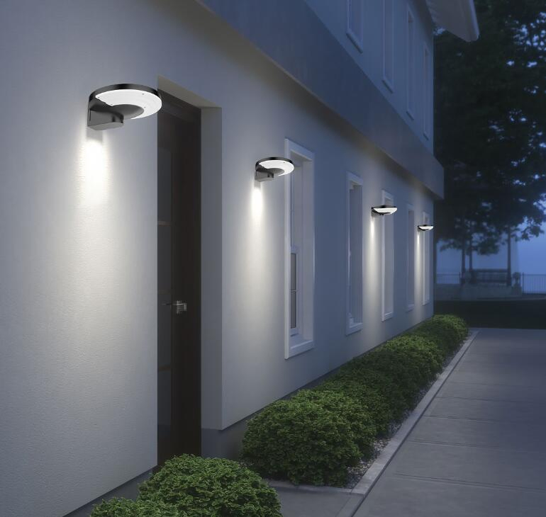American Modern Minimalist LED Wall Light Lamp Outdoor Square Wall Solar Power Light Waterproof Home Main Gate Hotel Decoration