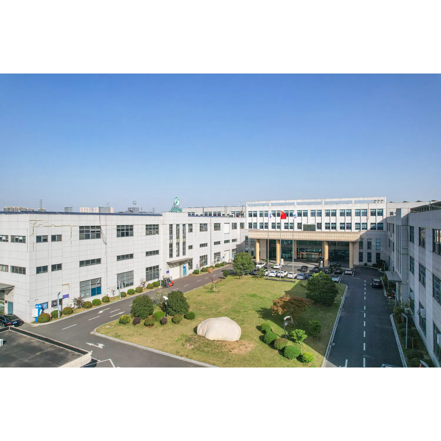 2025 Newest Privat Design High Power Road Light High Lumen 220lm/W 100W LED Street Light