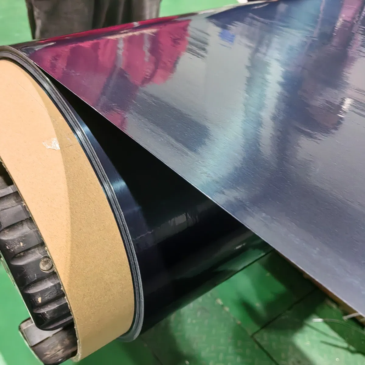 RC35% 120gsqm Unidirectional Ud Carbon Fiber Prepreg Roll for Auto Parts