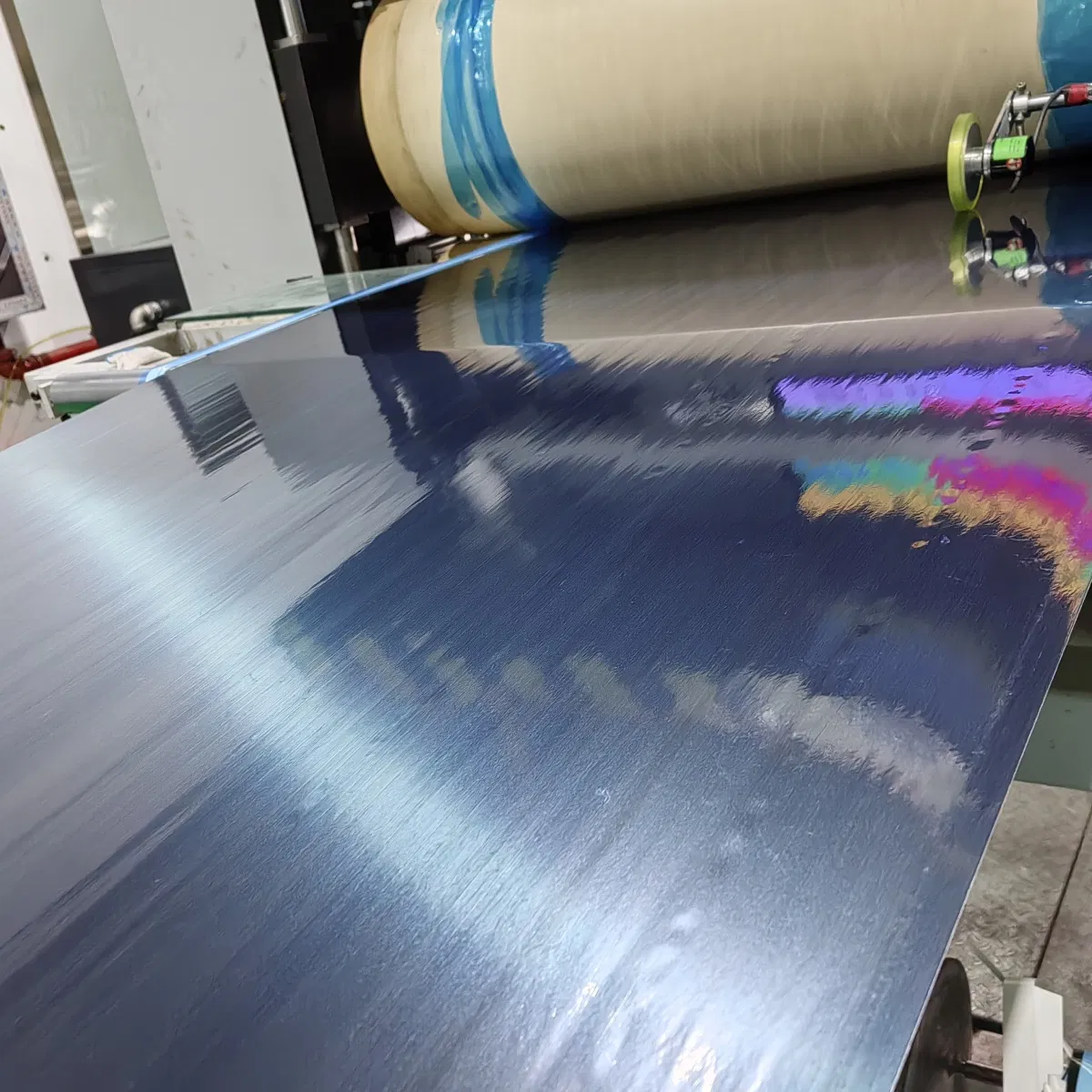 RC35% 120gsqm Unidirectional Ud Carbon Fiber Prepreg Roll for Auto Parts