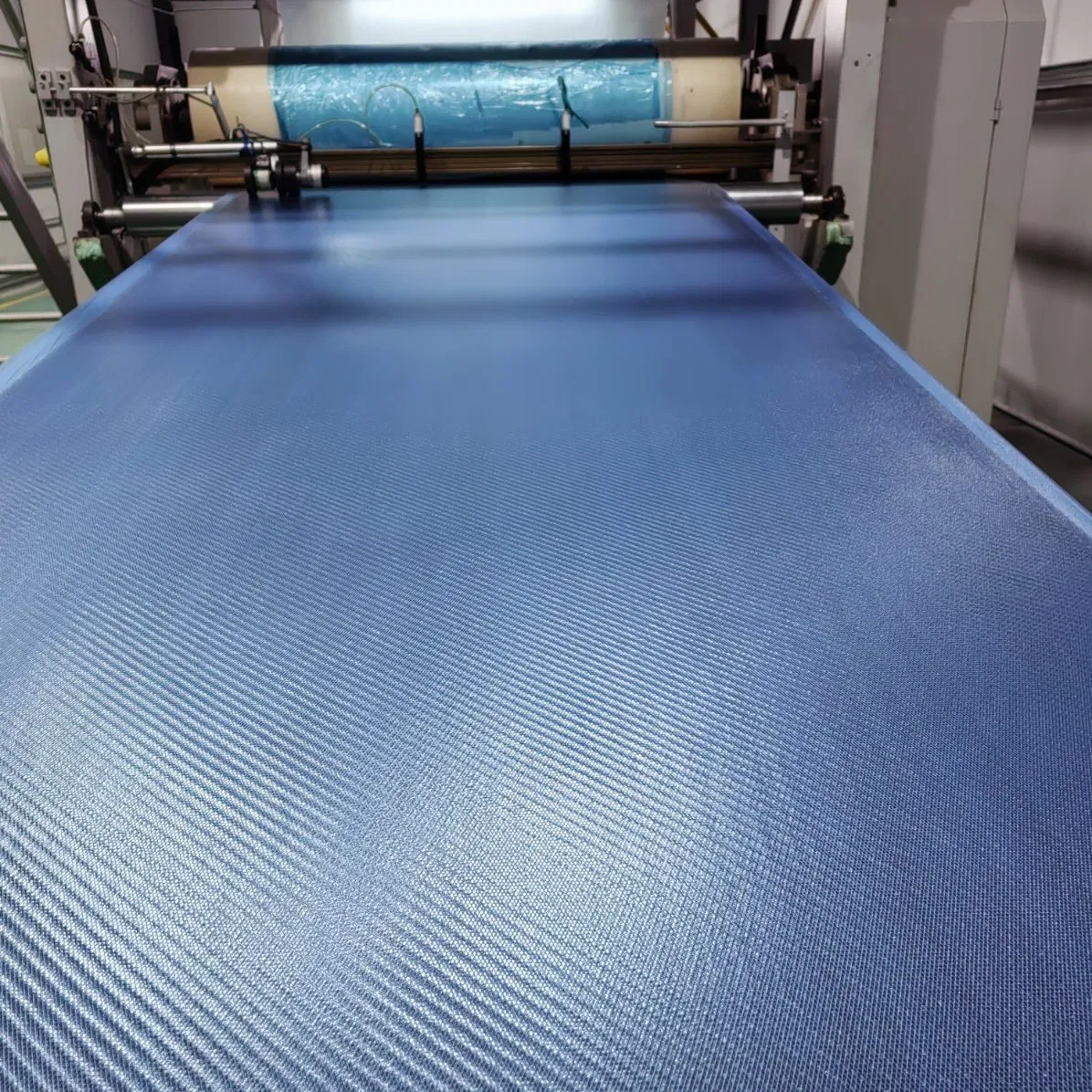 600GSM 42%RC Prepreg Twill Carbon Fiber Cloth for Automotive Parts