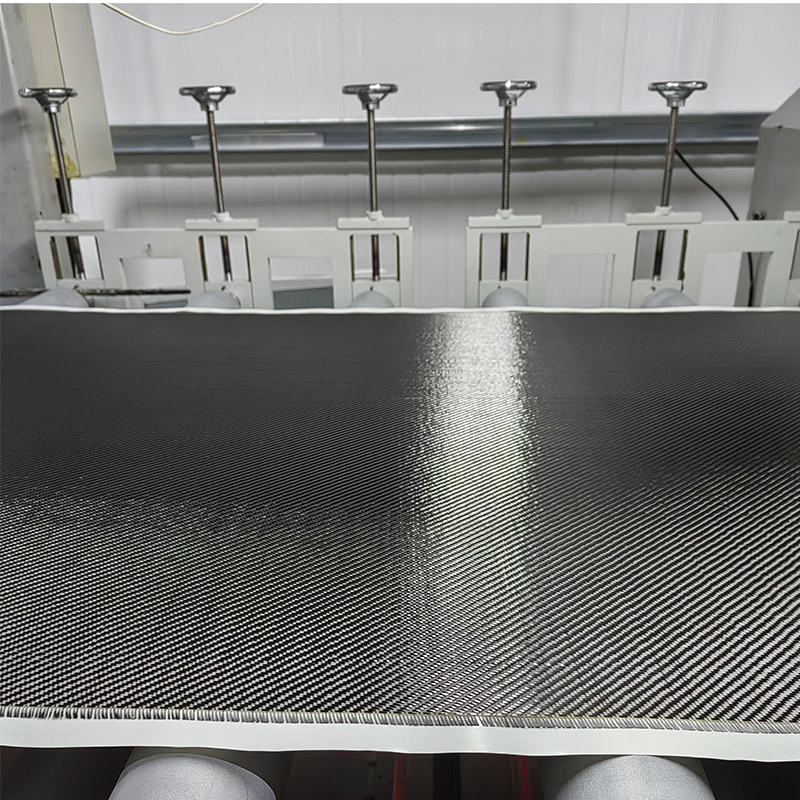 220GSM 37%RC Resin Content Twill Weave Carbon Fiber Fabric Prepreg