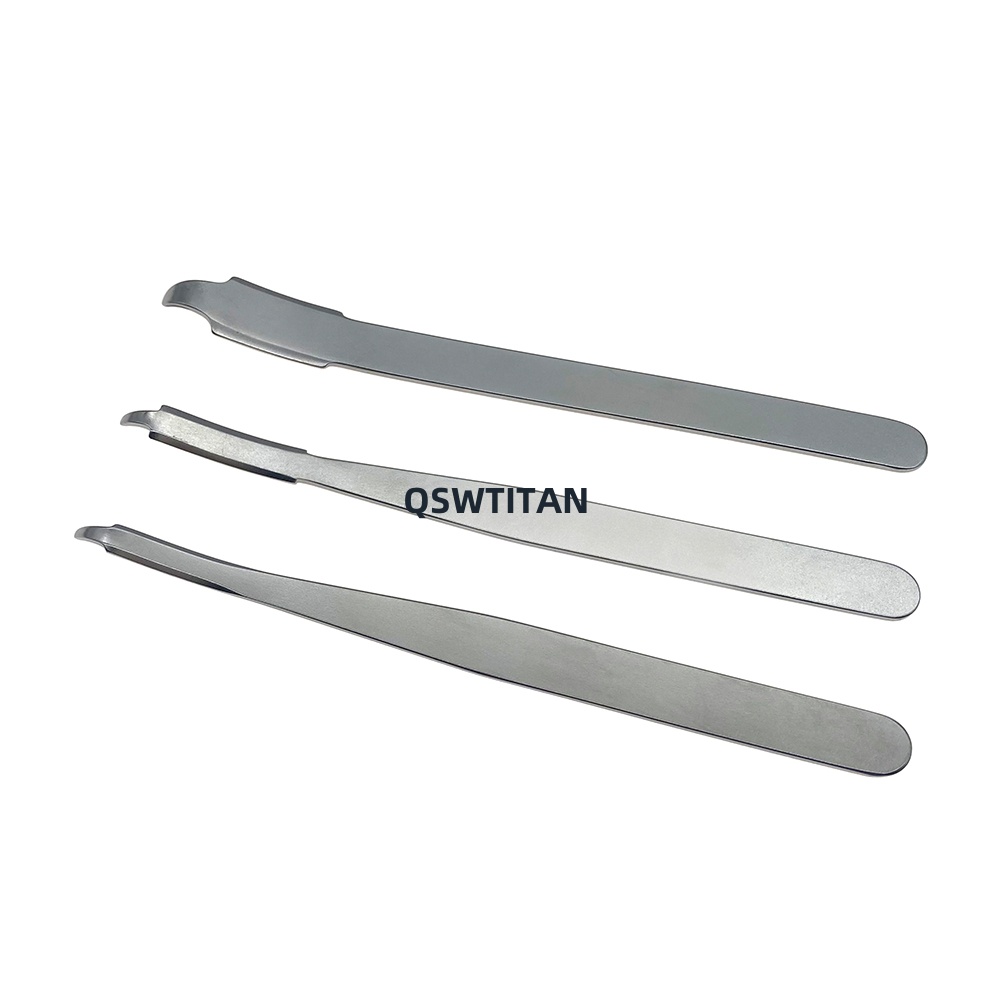 Hohmann Retractor detail 6