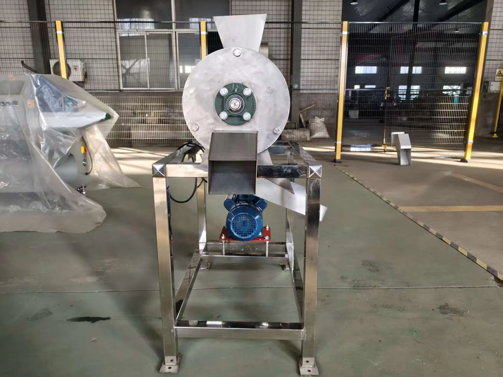 Stainless Steel Fruit Juicing Machine Mango Banana Pineapple Commercial Pulping Machine