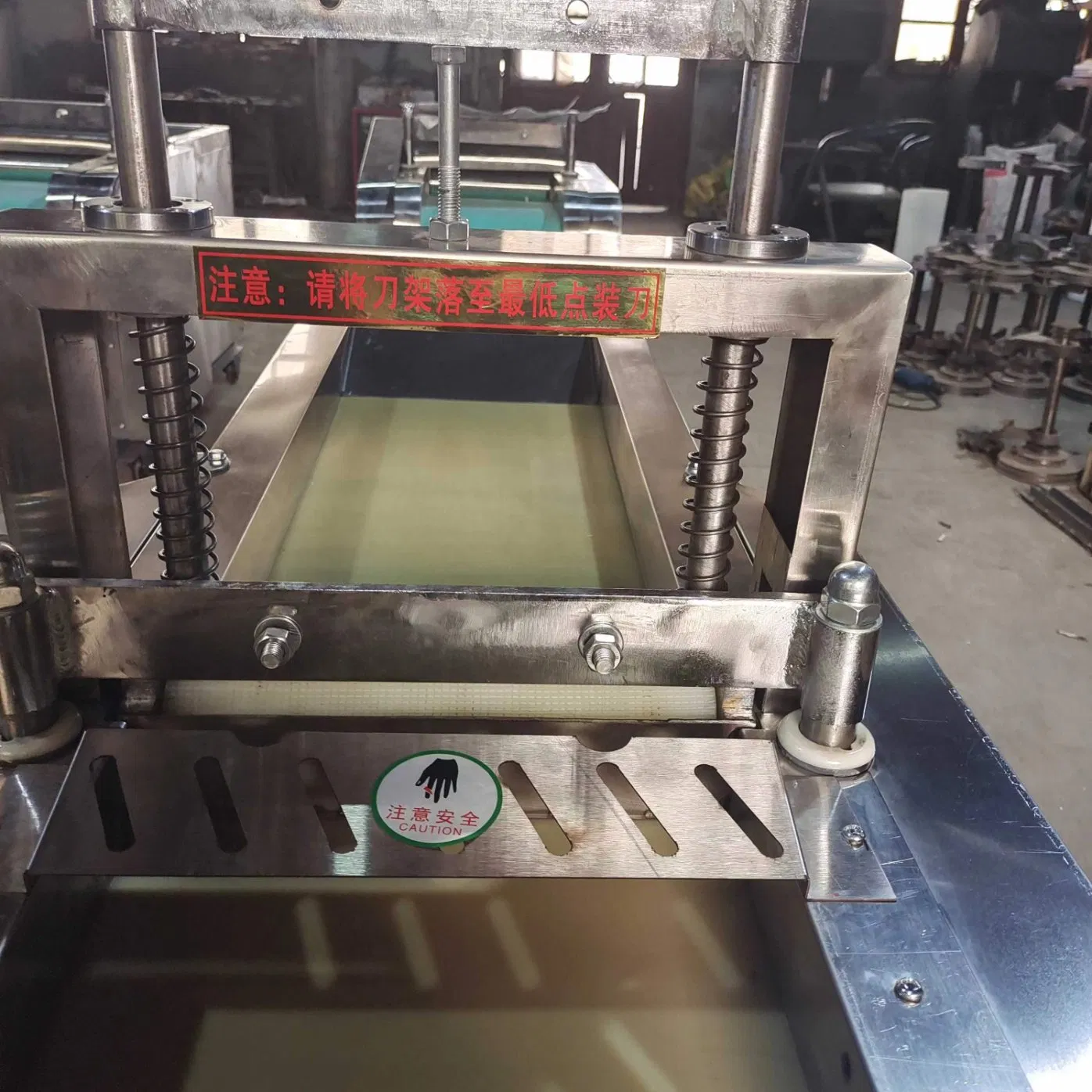 Preserved Dried Fruit Dicer Cutter Banana Cube Cutting Dicing Mushroom Slicing Machine