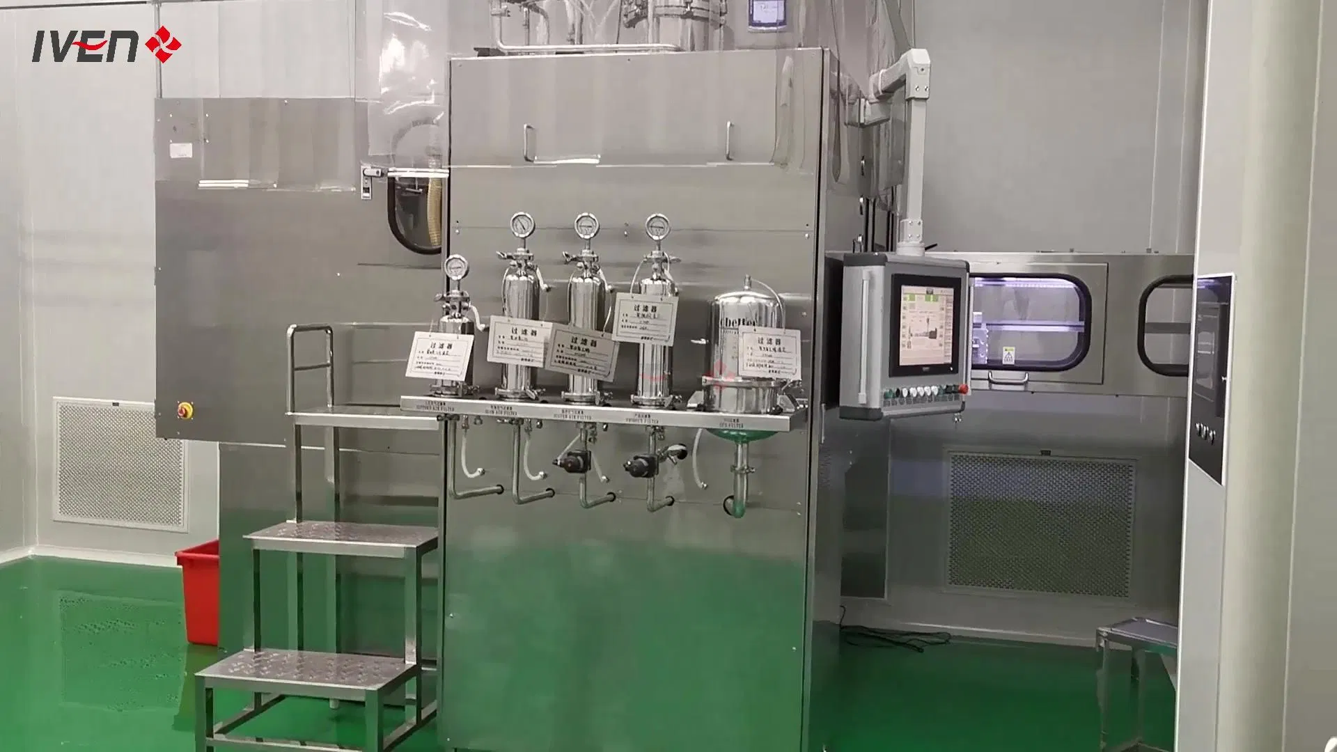PE/PP Liquid Filling Equipment System Bfs Plastic Bottle Sealing Automation Unit