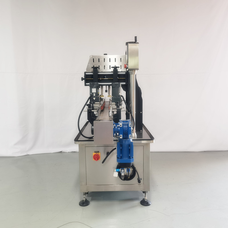 Four Wheel Capping System for Cosmetic Bottle Automatic High Torque Cap Tightening