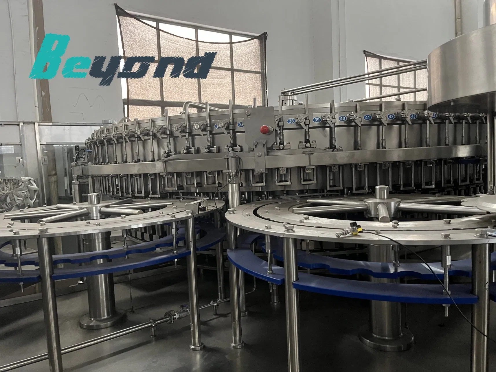 Fully Automatic Soft Drinks Mixer Carbonated Drink Preparing Carbon Mixing Carbonation Machine Carbonated Drink Machine/Carbonated Beverage Filling Machine