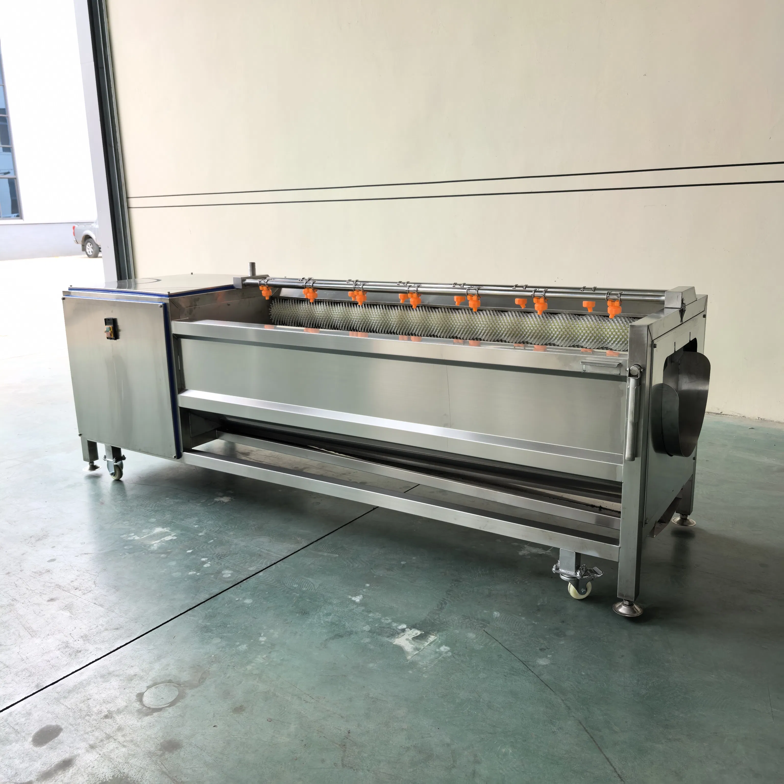 Durable Brush Wash Equipment with Multi-Functional Potato Cassava Cleaning Peeling Features