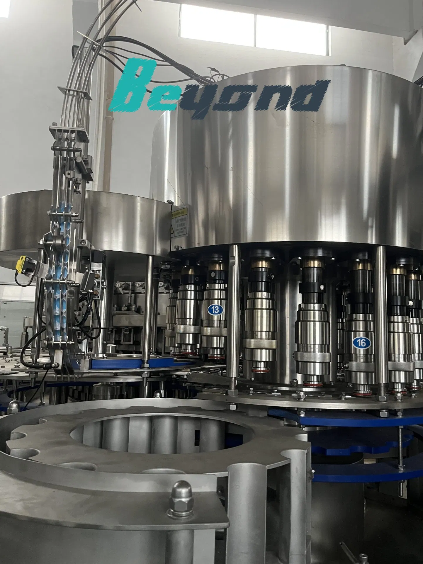 Fully Automatic Soft Drinks Mixer Carbonated Drink Preparing Carbon Mixing Carbonation Machine Carbonated Drink Machine/Carbonated Beverage Filling Machine