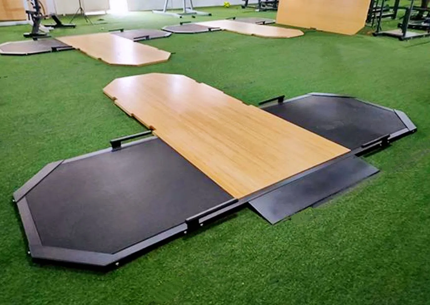 Fitness Equipment Accessories Gym Shock-Absorbing Floor Multi Functional Weightlifting Mat Gym Power Rack Grounds Deadlift Platform