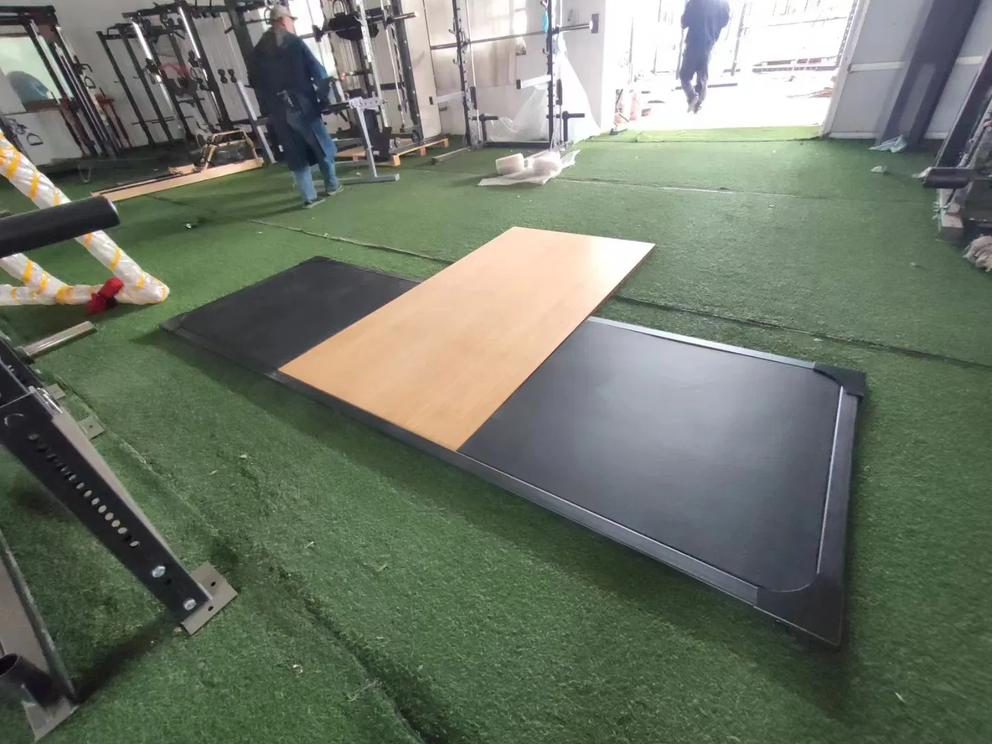 Premium Home Gym Wooden Lifting Platform for Strength Training