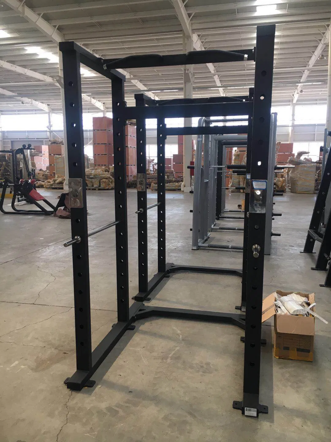 Multi-Functional Fitness Equipment Strength Training Power Rack Cage Standing Squat Rack with Weight Lifting Training