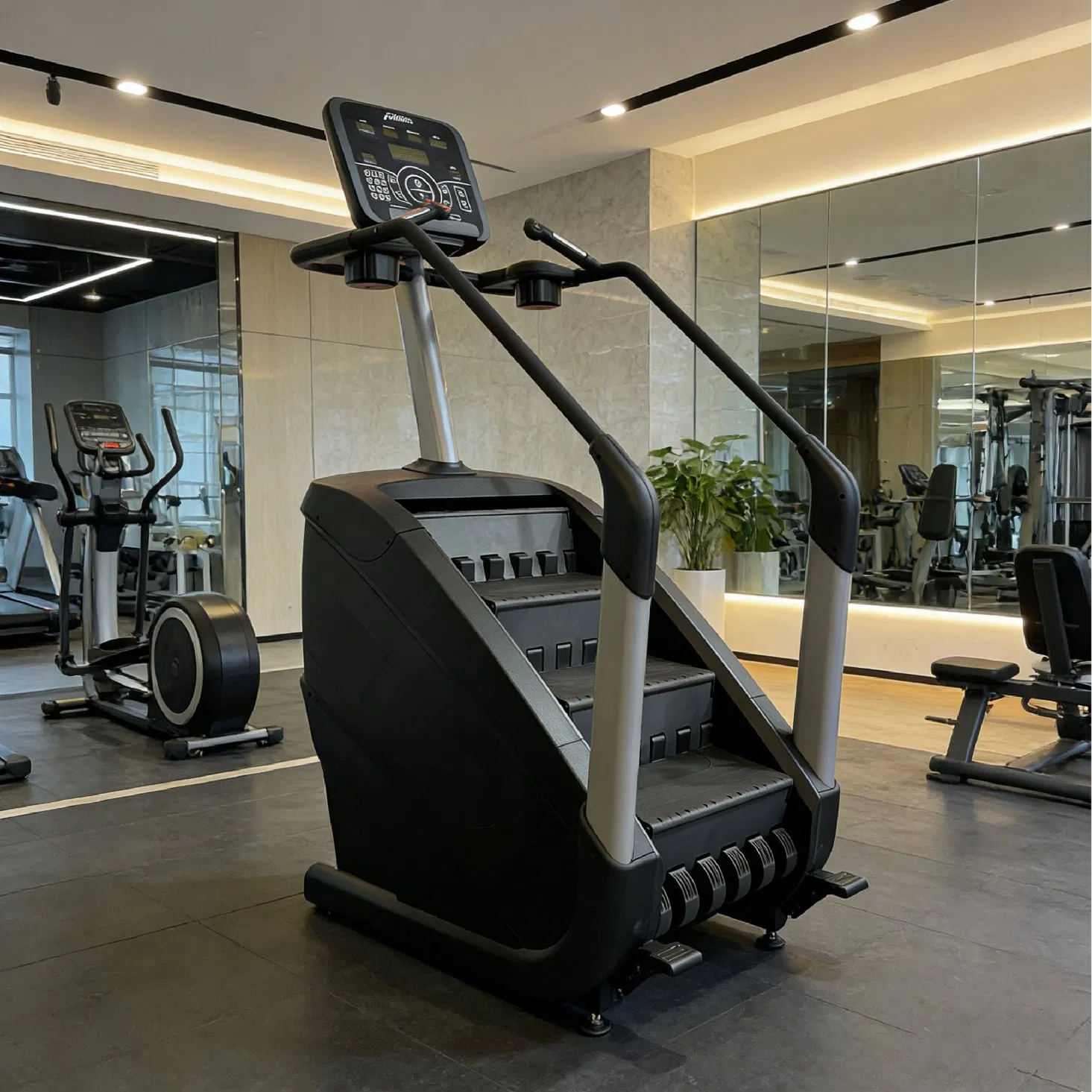 High Capacity Low Impact Vertical Staircase Simulator Cardio Cross Trainer Strength Building Workout Gym Equipment