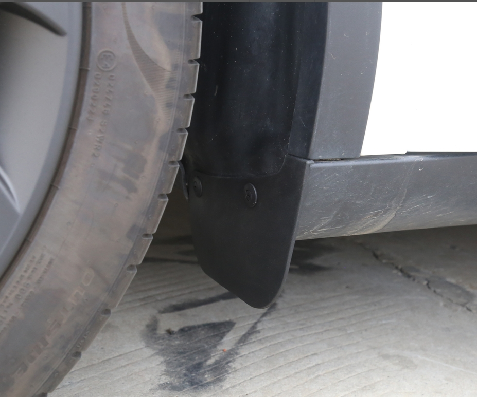 New 2022 Fender Flares for Tesla Model Y Hidden Protector Mudguards Sticker Car Fender Flares Universal Black 4 PCS Sets