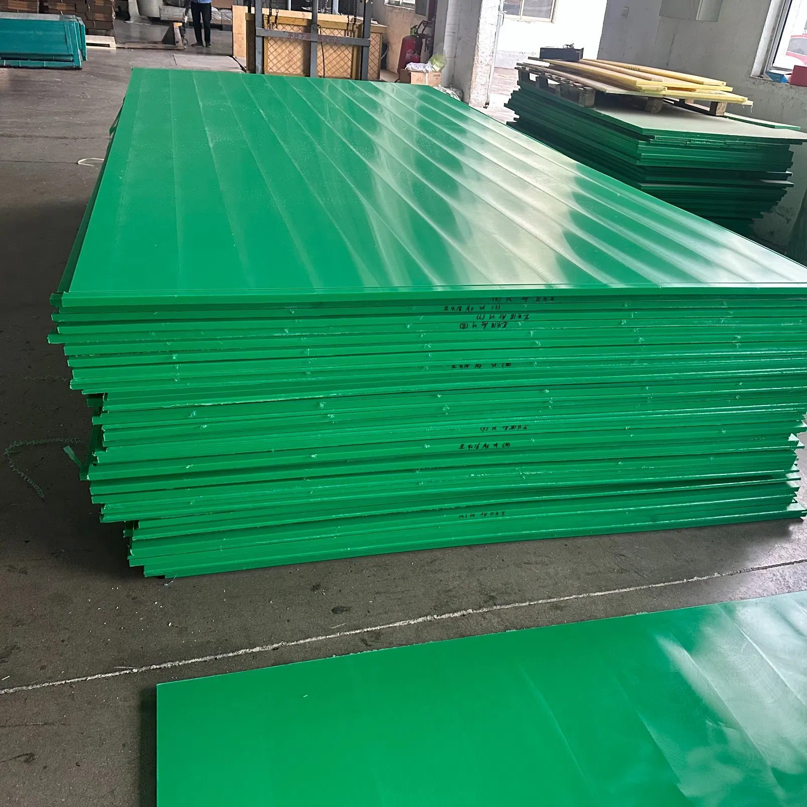 Heavy-Duty Non-Slip Truck Bed Liner with 5mm Thickness for Ultimate Protection