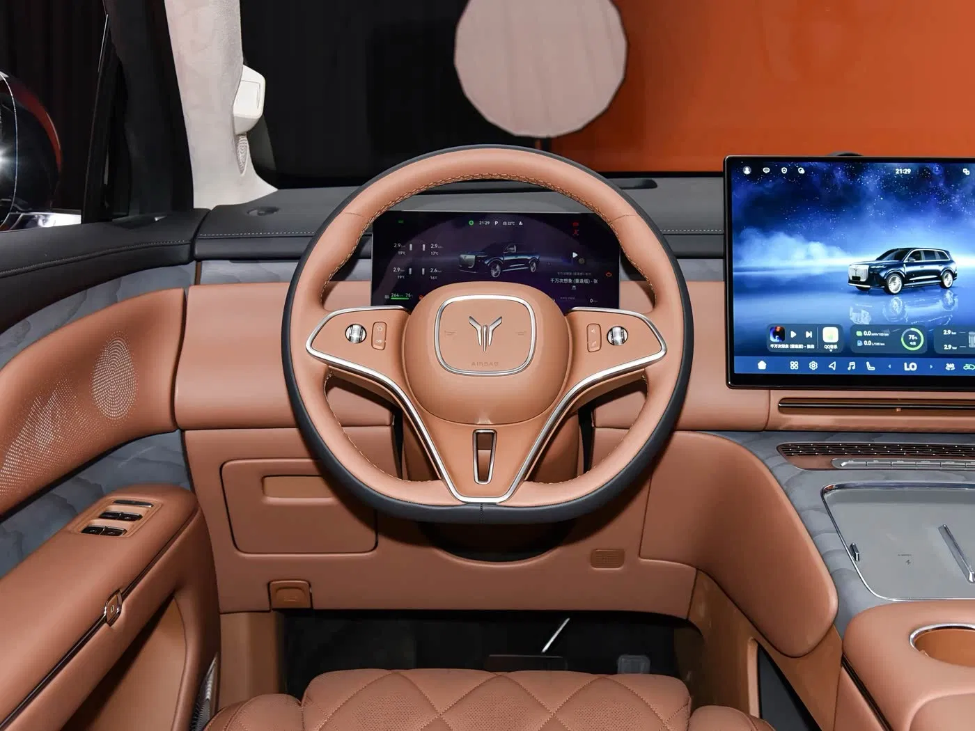 Voyah Taishan: Luxury SUV with Plug-in Hybrid Technology and Spacious Design