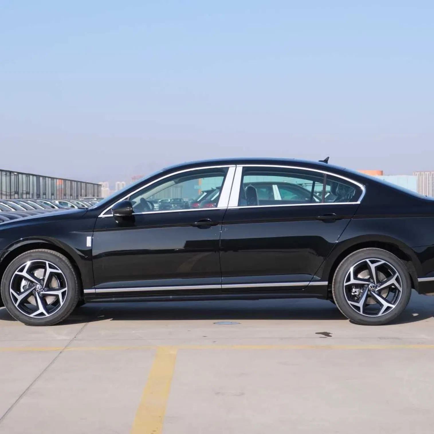 Magotan 2026 3 Million Optional Edition 380tsi Dsglevel 2 Intelligent Driving Assistance: Equipped with a Level 2 Driving Assistance System, Including Full-Spee