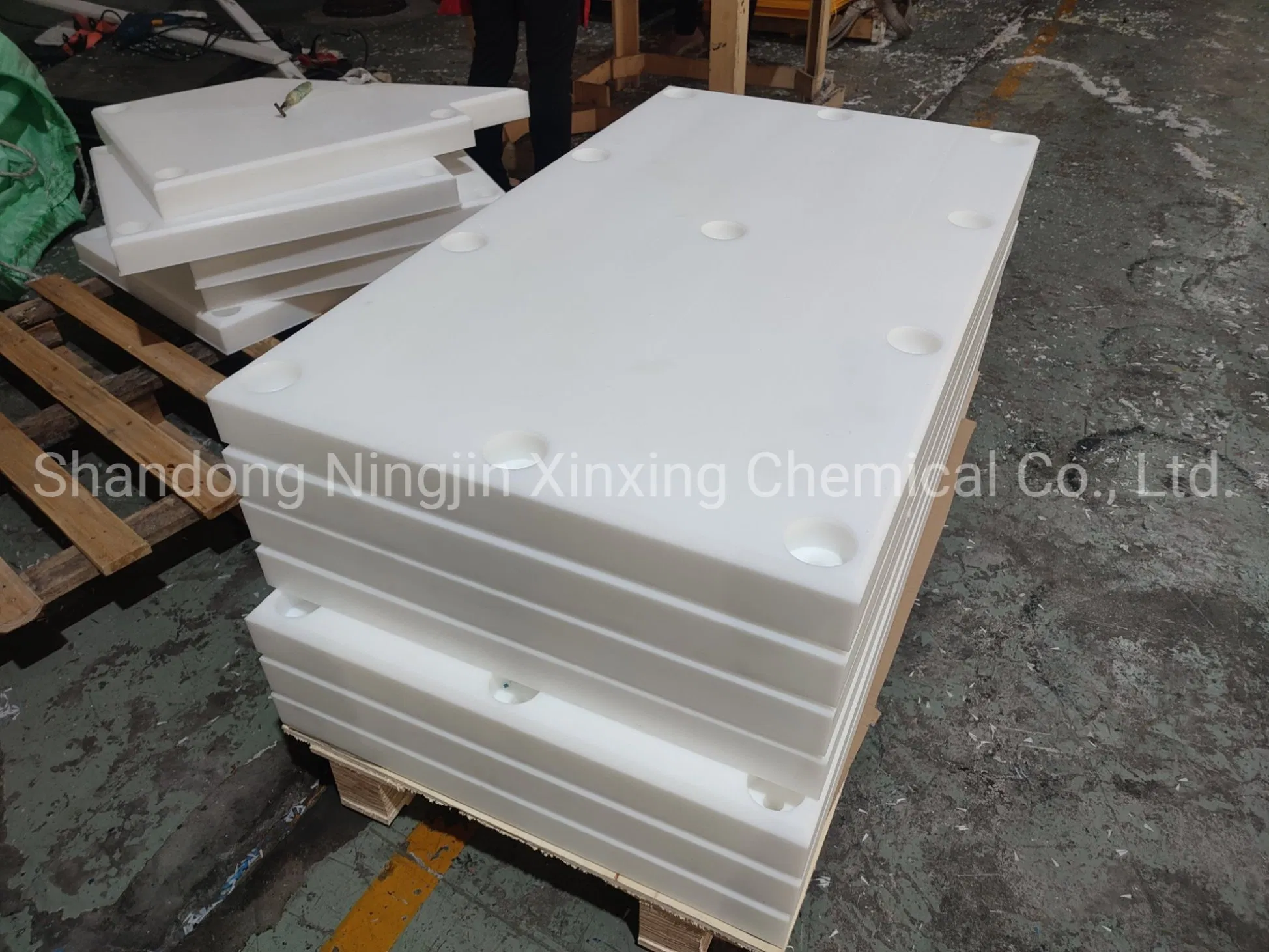 UHMWPE Liner Sheet for Chemical Fertilizer Material/Truck Bed Liner Manufacturer