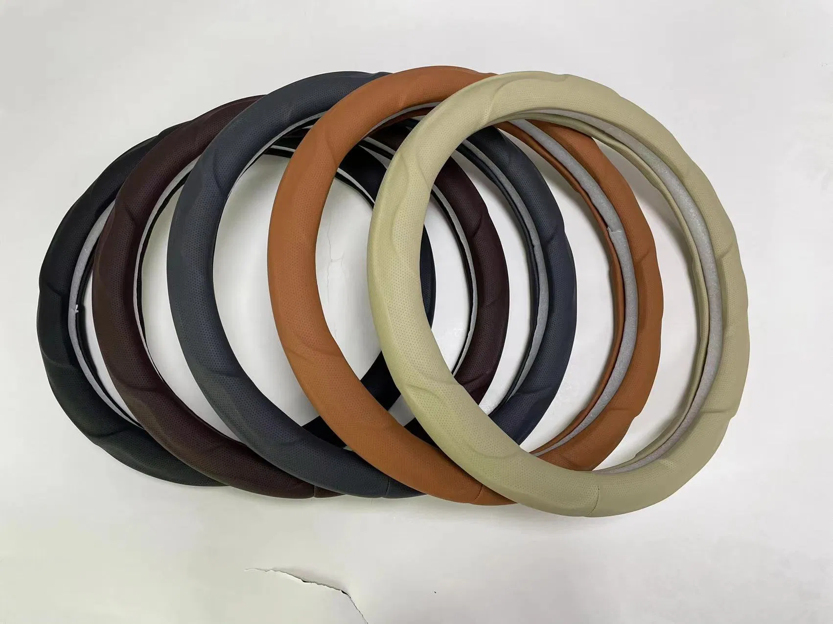 Good Quality Fiber Leather Pattern Stitching Anti Slip Handmade Steering Wheel Cover