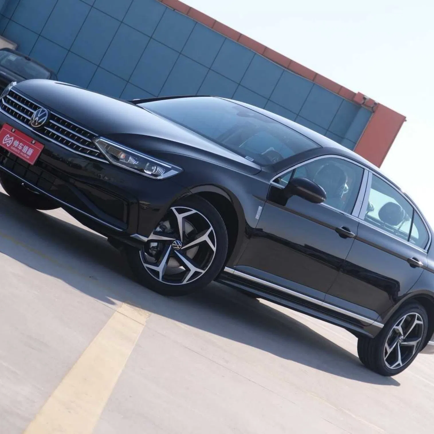 Magotan 2026 3 Million Optional Edition 380tsi Dsglevel 2 Intelligent Driving Assistance: Equipped with a Level 2 Driving Assistance System, Including Full-Spee