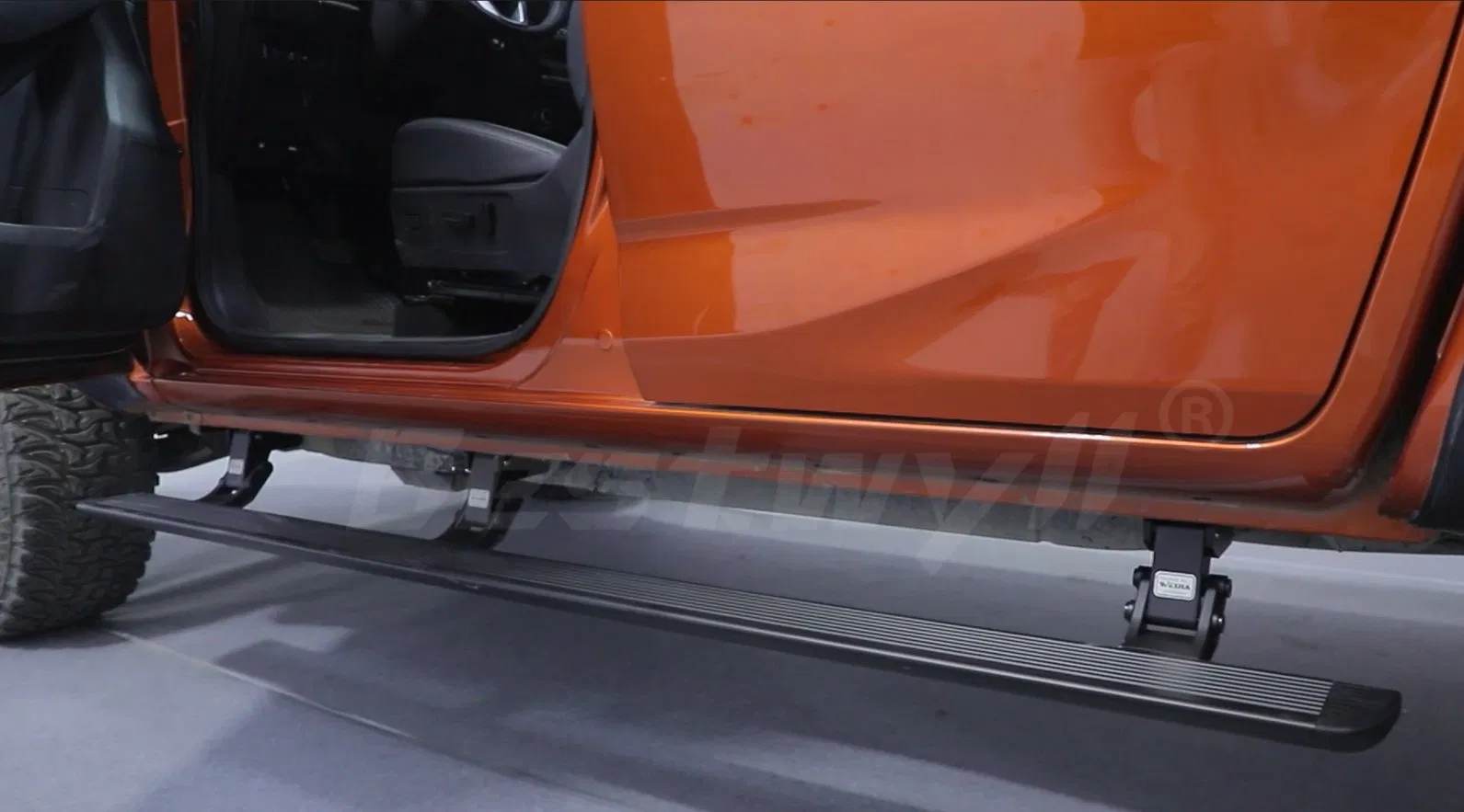 BESTWYLL SUV Universal 4X4 Electronic Electric Car Run Stepboard Side Step Bar Power Retractable Running Board for Isuzu Dmax