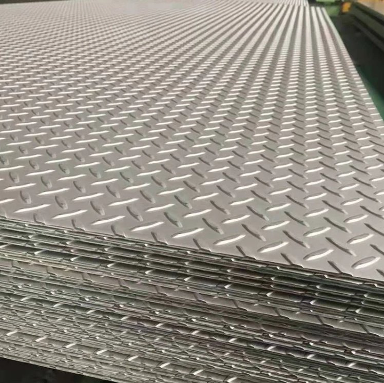 1mm-10mm SUS 201 202 304 304L 316L 317L 309S 321 430 2205 Diamond Checkered Embossed Anti Slip Anti-Skid Non-Slip Ss Stainless Steel Floor Plate for Decoration