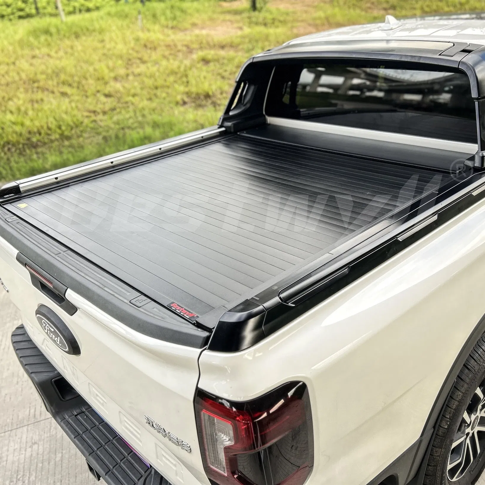 BESTWYLL Electric Auto Roller Shutter Lid Pickup Truck Tonneau Cover for Ford Ranger Stormtrak 2023+ Ea-H130