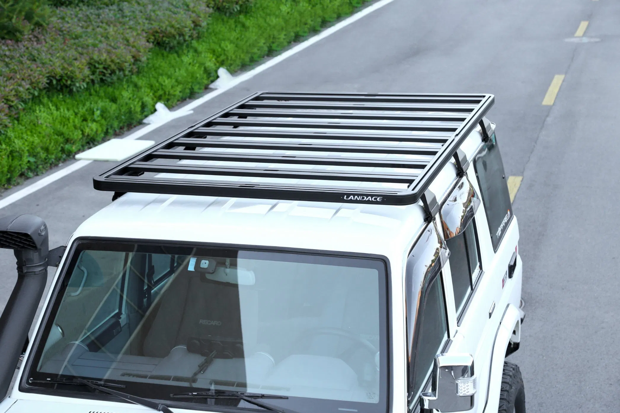 4*4 off-Road Vehicle Equipment Car Roof Rack Bracket Car Roof Racks Mount Car Parts Roof Rack Cover for Toyota LC76