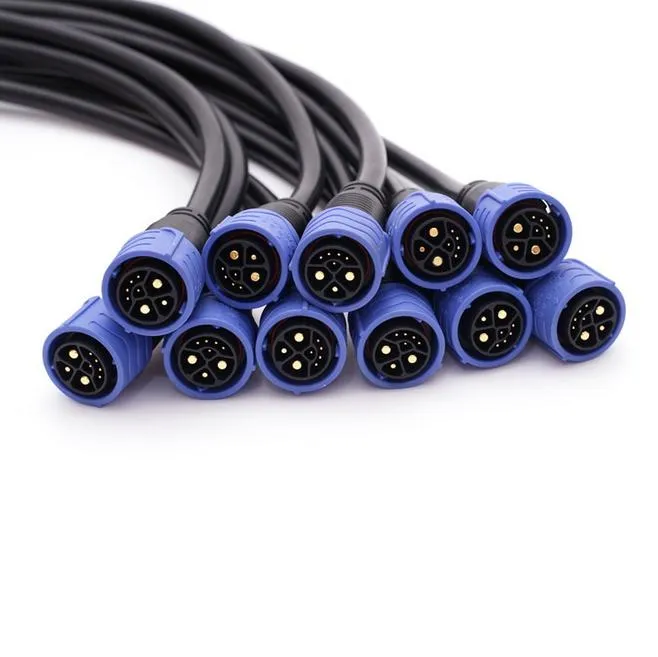 Conector M25
