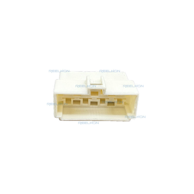 Conector 8 Automotriz IP67 Impermeable PA6 de Alta Resistencia con 6.3mm Terminales 7081-6.3-11