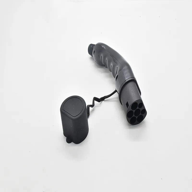 Conector de cargador Tipo AC macho