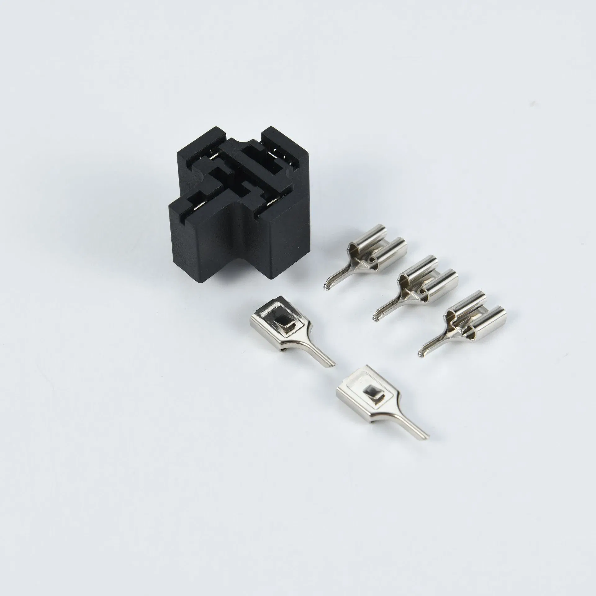 Conector de terminales automotrices, terminal de conexión, terminal de precisión, base de relé